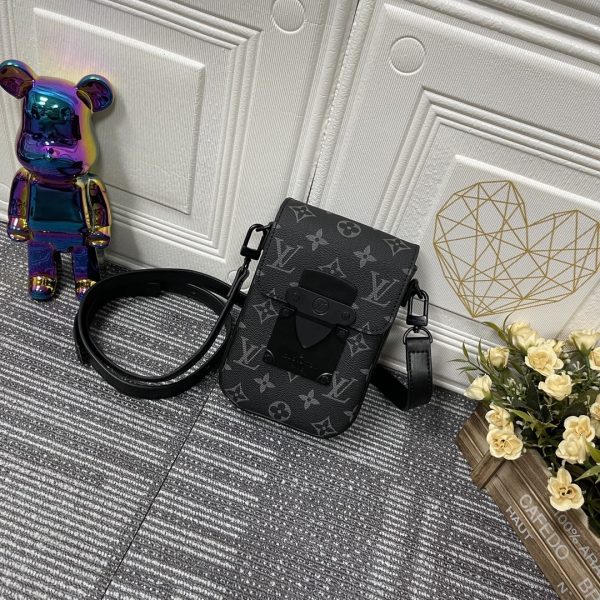 Replica Louis Vuitton S-Lock Vertical Wallet M81524 - Image 20