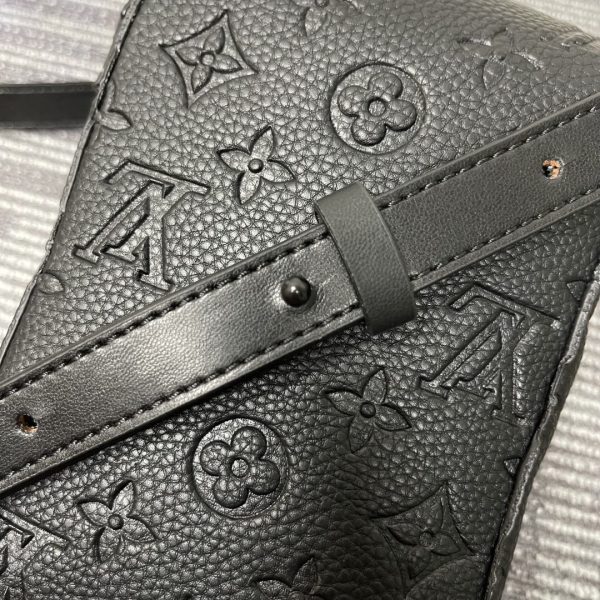 Replica Louis Vuitton S-Lock Vertical Wallet M81524 - Image 8