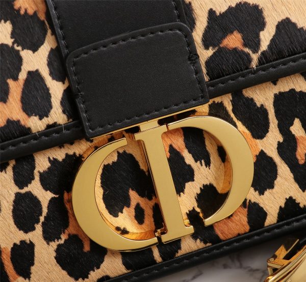 AAA Replica Dior Leopard 30 Montaigne Bag - Image 3