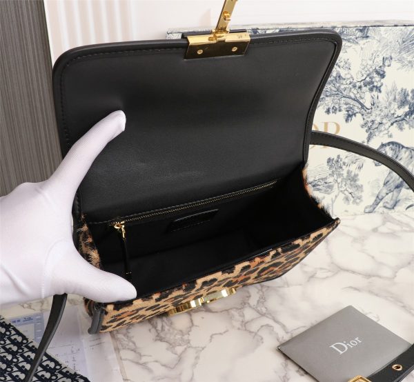 AAA Replica Dior Leopard 30 Montaigne Bag - Image 7