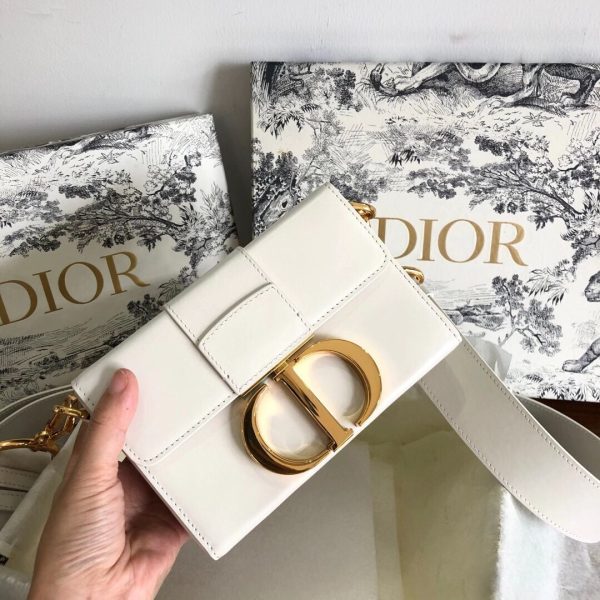 Replica Dior 30 Montaigne Box Bag M9204 - Elegant & Stylish - Image 3