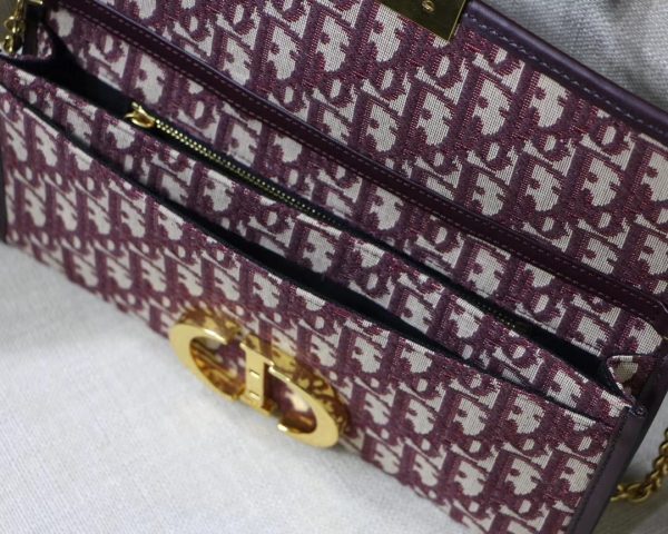 Replica Dior 30 Montaigne Oblique Pouch – Stylish & Chic - Image 6