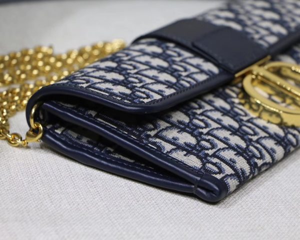 Replica Dior 30 Montaigne Oblique Pouch – Stylish & Chic - Image 7