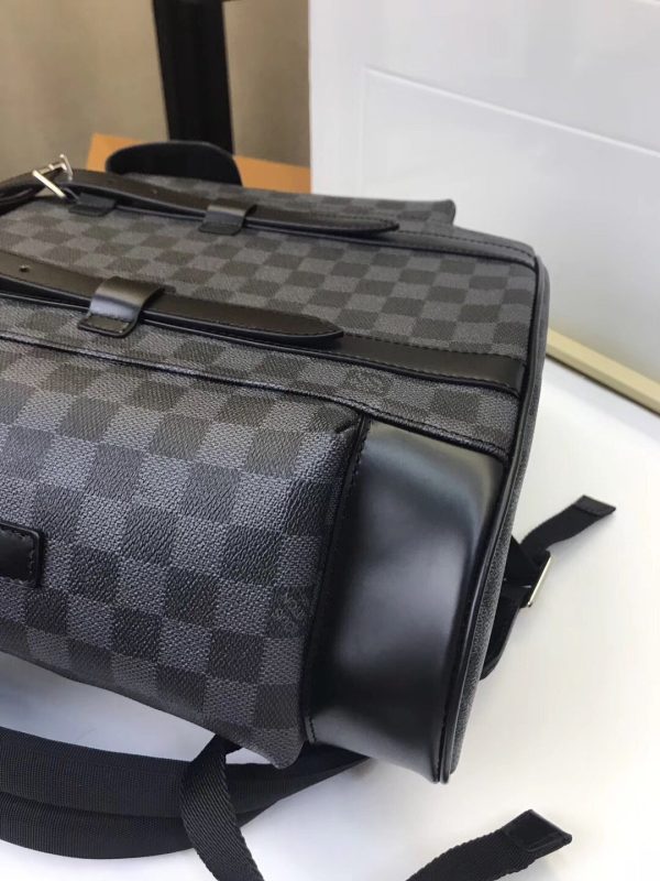 Replica LV Christopher PM N41379 Black Plaid Bag - Image 4