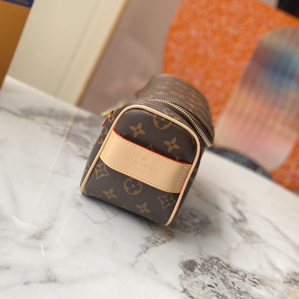 Louis Vuitton Replica Toiletry Pouch N47625 – Stylish & Functional - Image 12