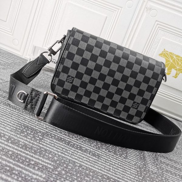 Replica LV Studio Messenger Bag N50013 – Stylish & Durable - Image 18