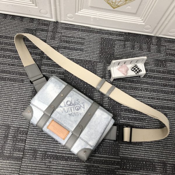 Replica LV Trunk Slingbag N50061-2 – Stylish & Compact - Image 3