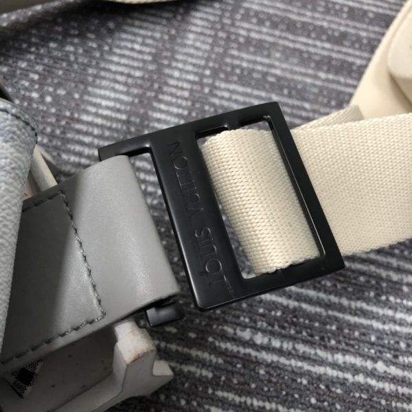 Replica LV Trunk Slingbag N50061-2 – Stylish & Compact - Image 6