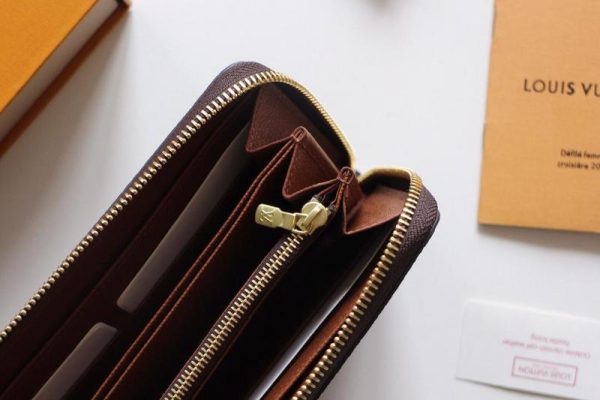 LV Zippy Wallet Replica – Premium Look, Affordable Style - Image 2
