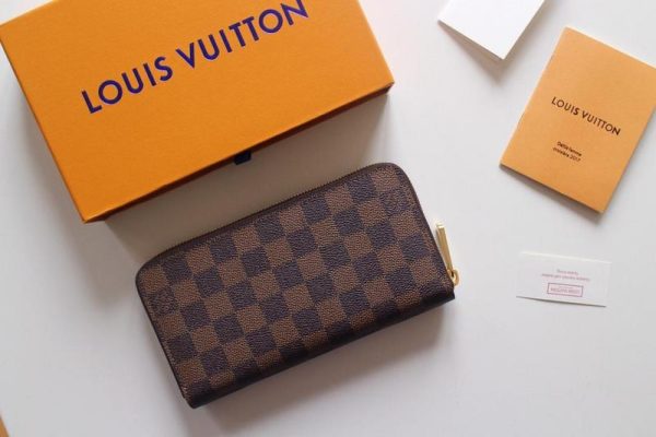 LV Zippy Wallet Replica – Premium Look, Affordable Style - Image 10