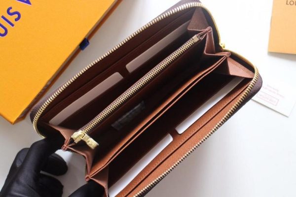 LV Zippy Wallet Replica – Premium Look, Affordable Style - Image 3