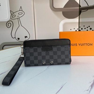 LV Zippy Dragonne N60379 Replica Wallet
