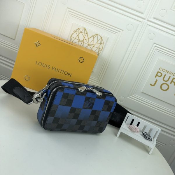 Replica LV Alpha Wearable Wallet – Stylish & Compact Design - Image 5