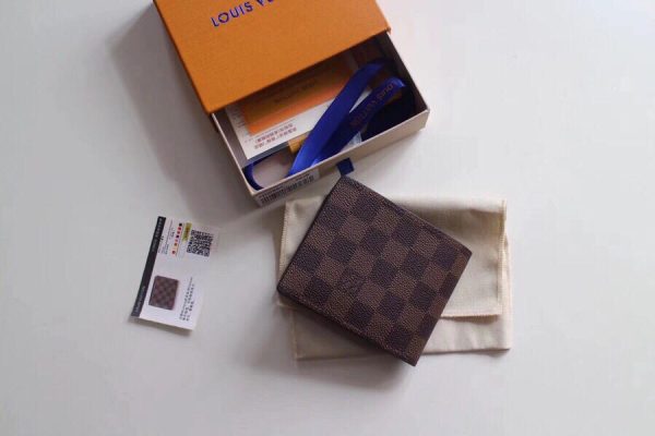 Replica LV Multi Wallet N60895 | Stylish & Compact Design