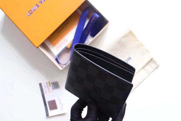 Replica LV Multi Wallet N60895 | Stylish & Compact Design - Image 6