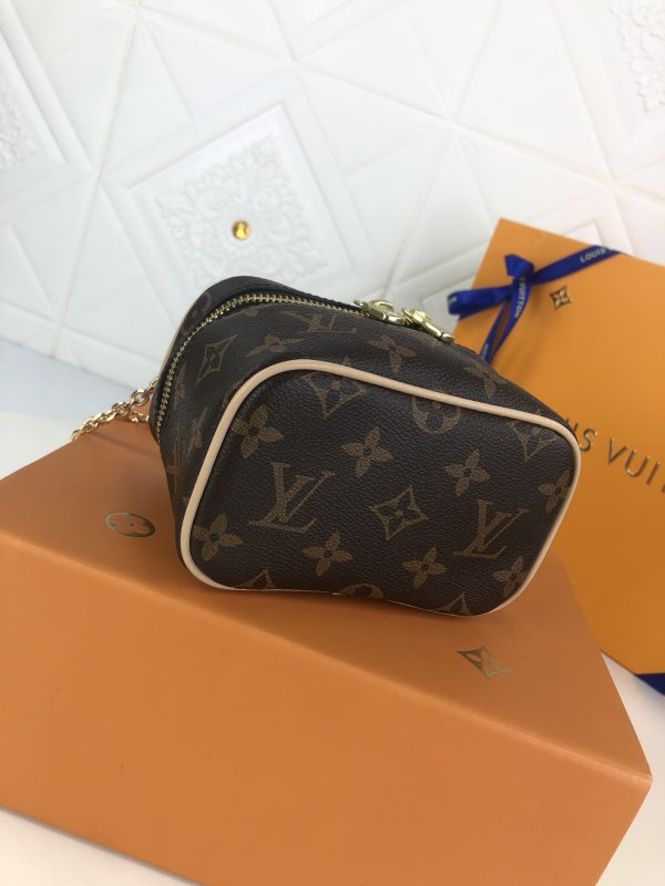 Replica LV Nice Vanity Makeup Bag - Stylish & Compact - Image 4