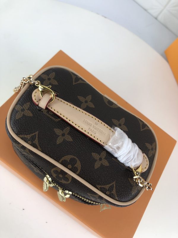Replica LV Nice Vanity Makeup Bag - Stylish & Compact - Image 7