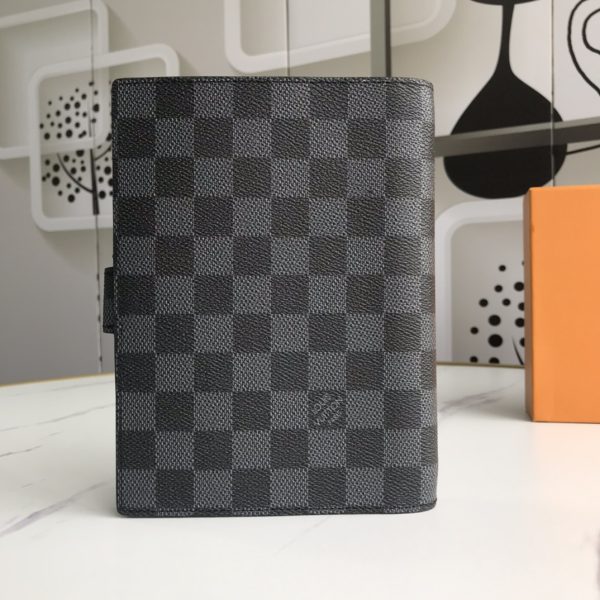 LV Medium Ring Agenda Cover R20240 – Elegant Replica Design - Image 3