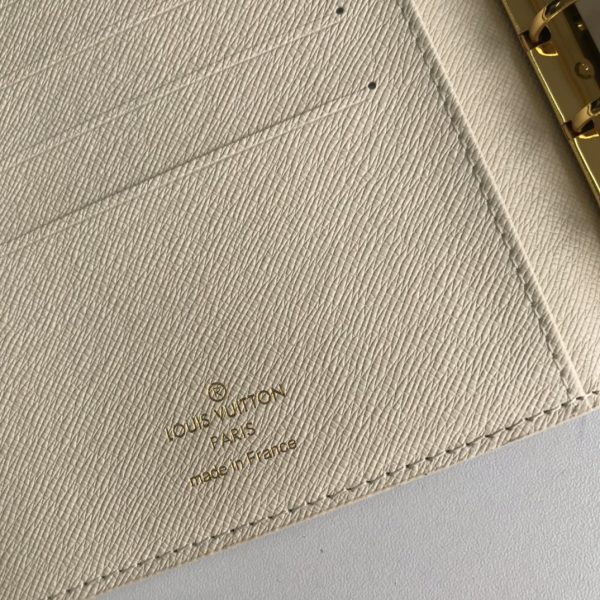 LV Medium Ring Agenda Cover R20240 – Elegant Replica Design - Image 18