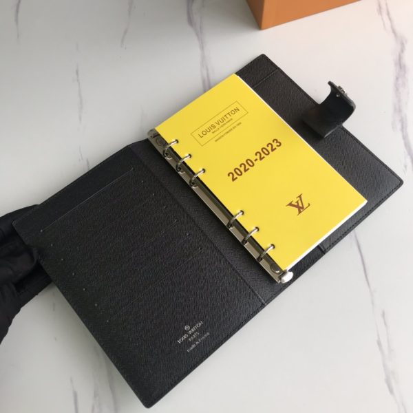 LV Medium Ring Agenda Cover R20240 – Elegant Replica Design - Image 6