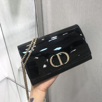 Replica Dior 30 Montaigne Clutch – Stylish Design