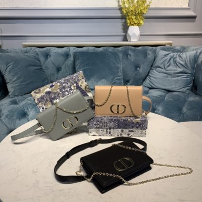 Replica Dior 30 Montaigne 2-in-1 Pouch – Stylish & Versatile