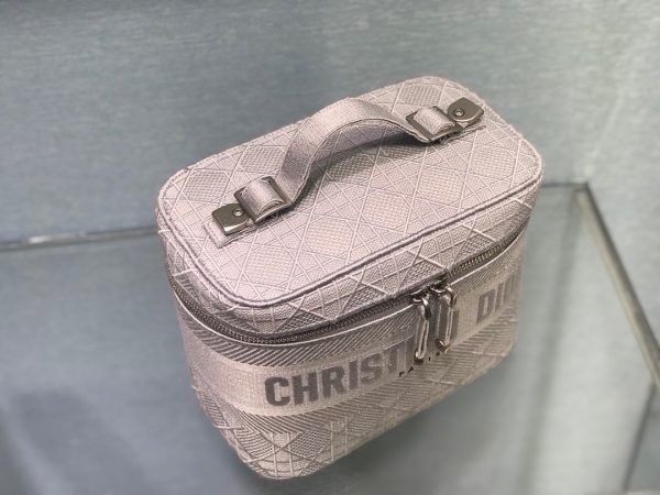 Dior Travel Vanity Case S5480 Replica – Elegant & Compact - Image 2