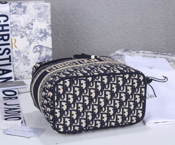 Replica Dior Navy/Gray Travel Vanity Case – Stylish & Compact - Image 4