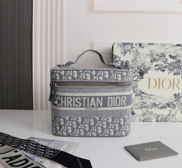 Replica Dior Navy/Gray Travel Vanity Case – Stylish & Compact - Image 6