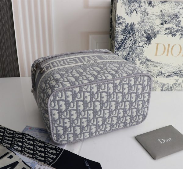 Replica Dior Navy/Gray Travel Vanity Case – Stylish & Compact - Image 9