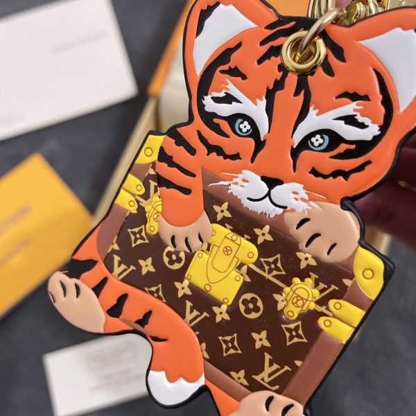 Louis Vuitton Tiger Key Holder & Bag Charm Replica L01 - Image 3