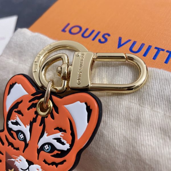 Louis Vuitton Tiger Key Holder & Bag Charm Replica L01 - Image 4