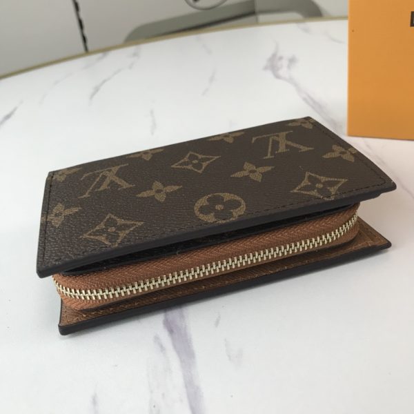 LV Replica Zip Wallet M86366 – Stylish & Functional Design - Image 17