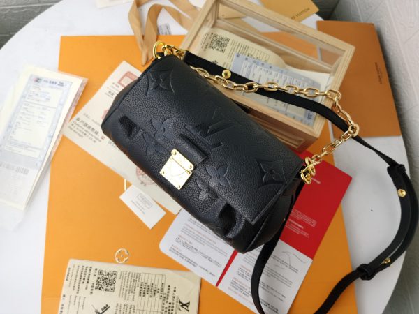 Replica LV Favorite M45813 Crossbody Bag - Image 6