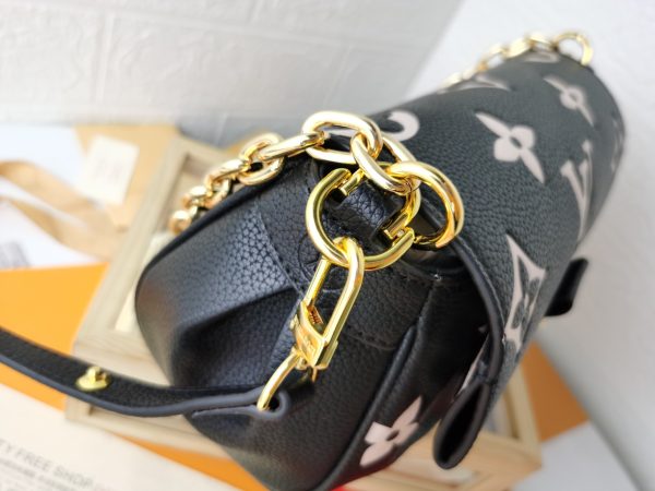 Replica LV Favorite M45813 Crossbody Bag - Image 18