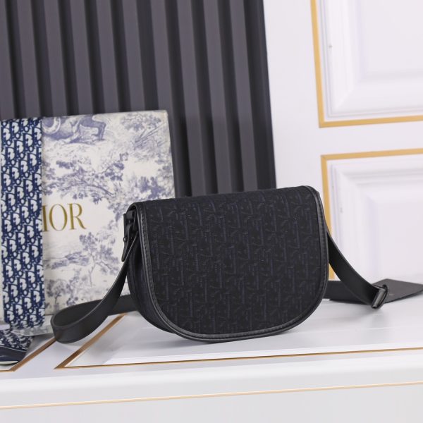 Replica Dior Gallop Messenger Bag — Timeless Style - Image 14