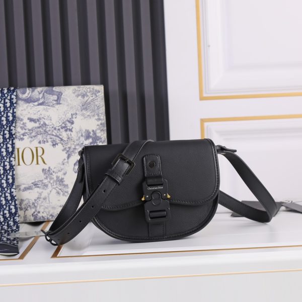 Replica Dior Gallop Messenger Bag — Timeless Style - Image 2