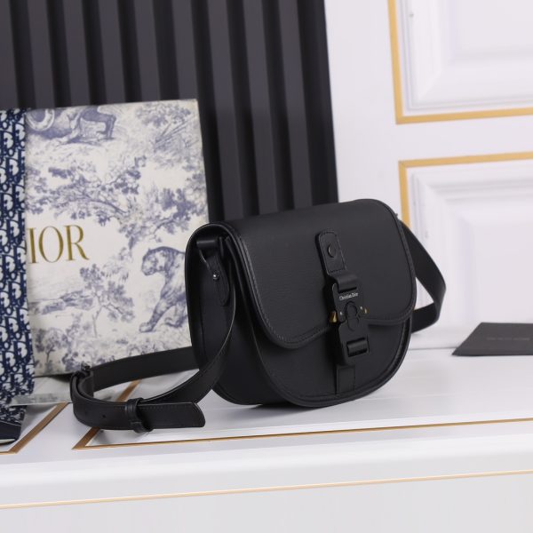 Replica Dior Gallop Messenger Bag — Timeless Style - Image 4