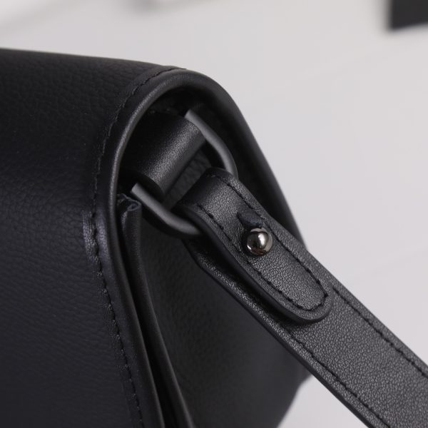 Replica Dior Gallop Messenger Bag — Timeless Style - Image 7