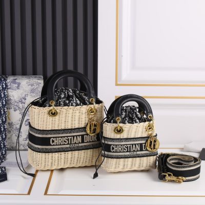 Black Replica Dior Lady D Bag – Elegant & Timeless Design
