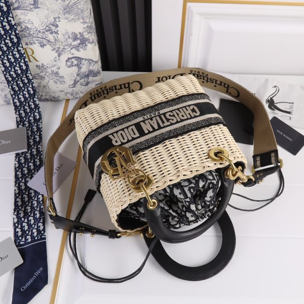 Black Replica Dior Lady D Bag – Elegant & Timeless Design - Image 5