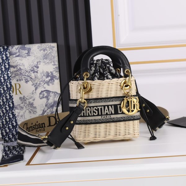 Black Replica Dior Lady D Bag – Elegant & Timeless Design - Image 11