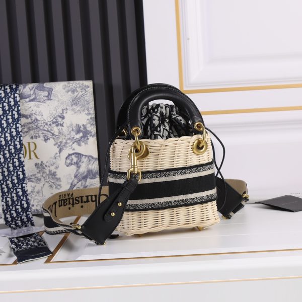 Black Replica Dior Lady D Bag – Elegant & Timeless Design - Image 12