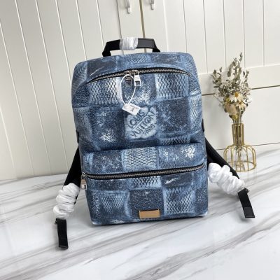 LV Replica Discovery Backpack M50060 - AAA Quality