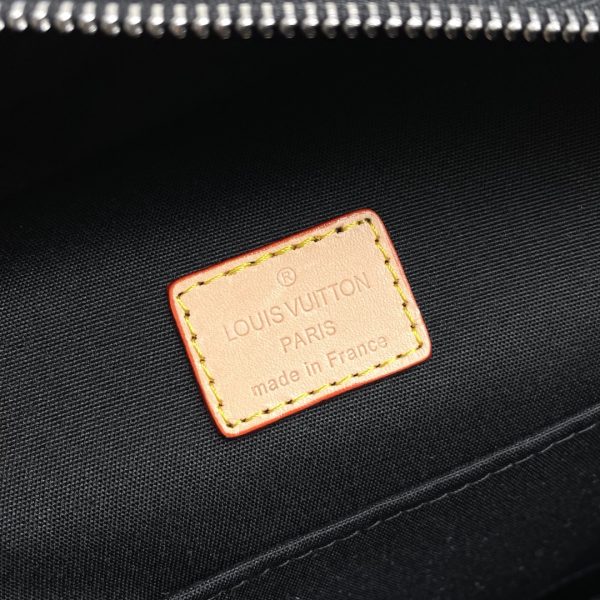 LV Replica Discovery Backpack M50060 - AAA Quality - Image 9