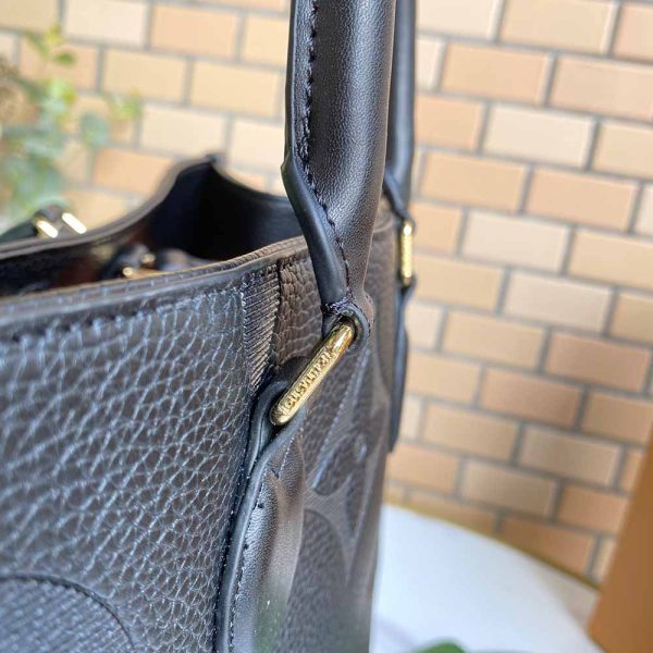 Louis Vuitton Onthego GM Replica in Black, Blue & Red - Image 13