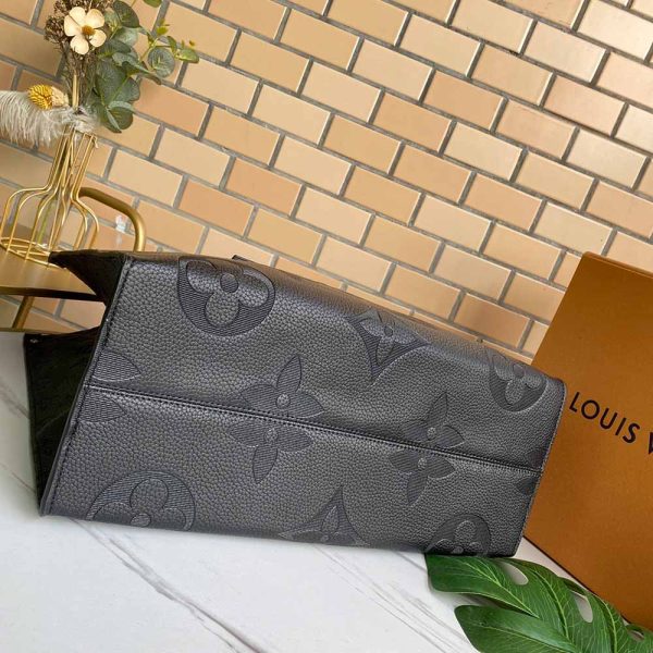 Louis Vuitton Onthego GM Replica in Black, Blue & Red - Image 16