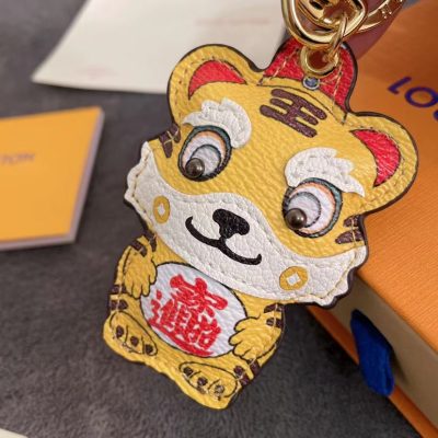 Replica LV Tiger Bag Charm & Key Holder L012