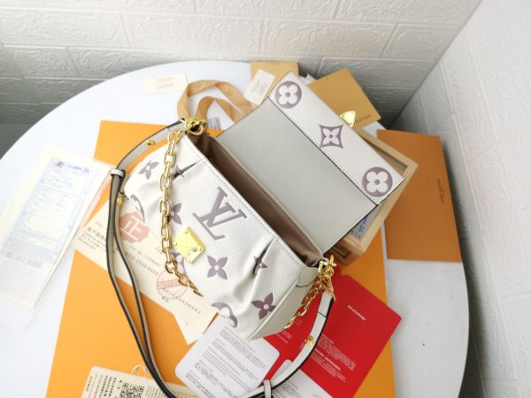 Replica LV Favorite M45813 Crossbody Bag - Image 23