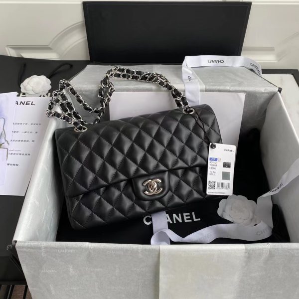 Chanel Patent Leather Classic Flap Bag Replica A01112